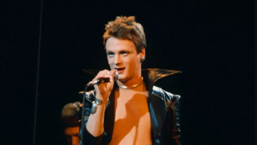 Jobriath em apresentação no Midnight Special