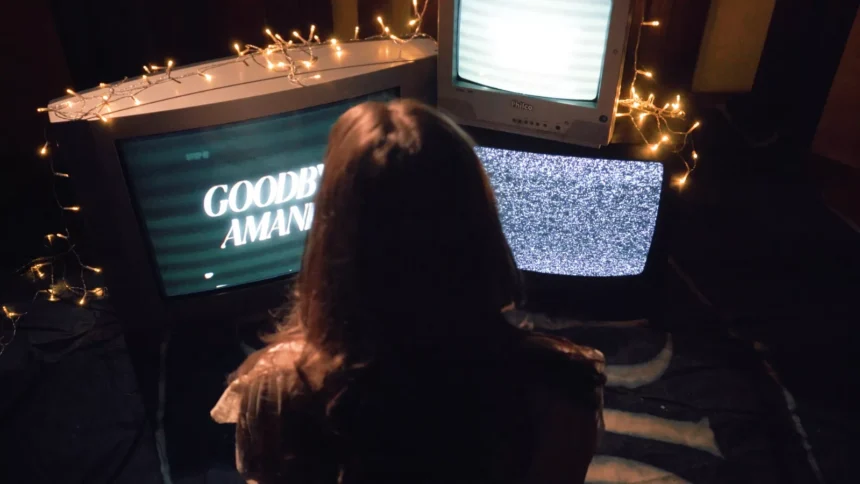 Radio Front - "Goodbye Amanda" (Frame)