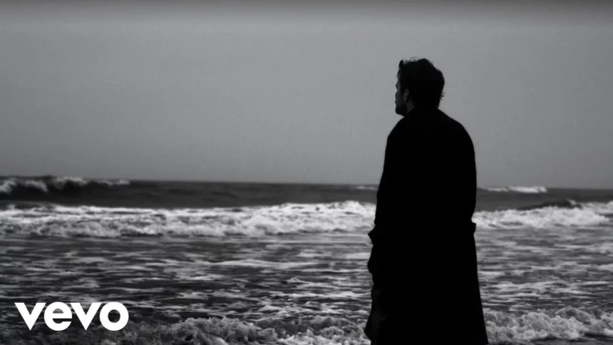 Foto: Depeche Mode. Crédito: Clipe Before We Drown