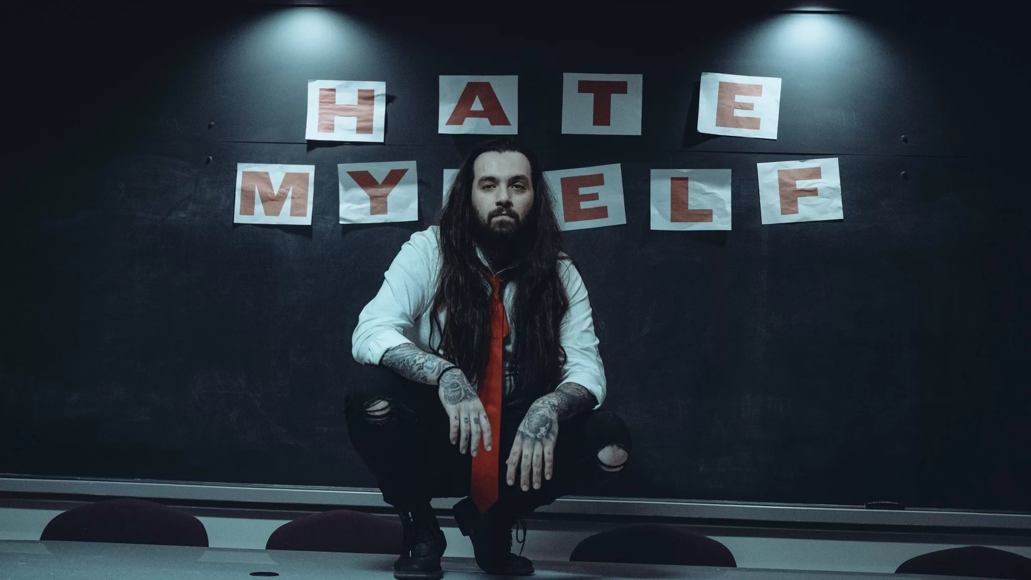 Letdown. lança novo single e clipe. Confira “Hate Myself”