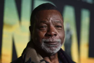 Morre Carl Weathers, o Apollo Creed do filme Rocky