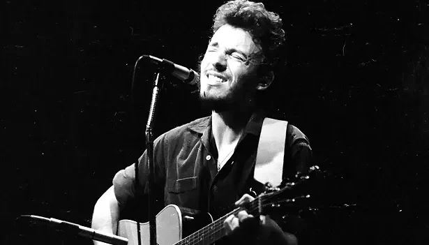 Foto Bruce Springteen ao vivo em 1973