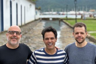 Crédito: Divulgação | João Marcello Bôscoli, Carlos Pitchu e André Barcinski em Paraty