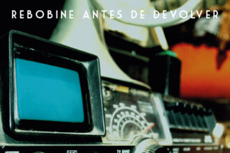 Arte do EP Rebobine Antes de Devolver do The Parking Lots