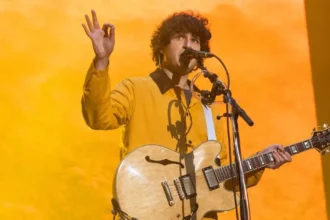 Vampire Weekend divulga novo single