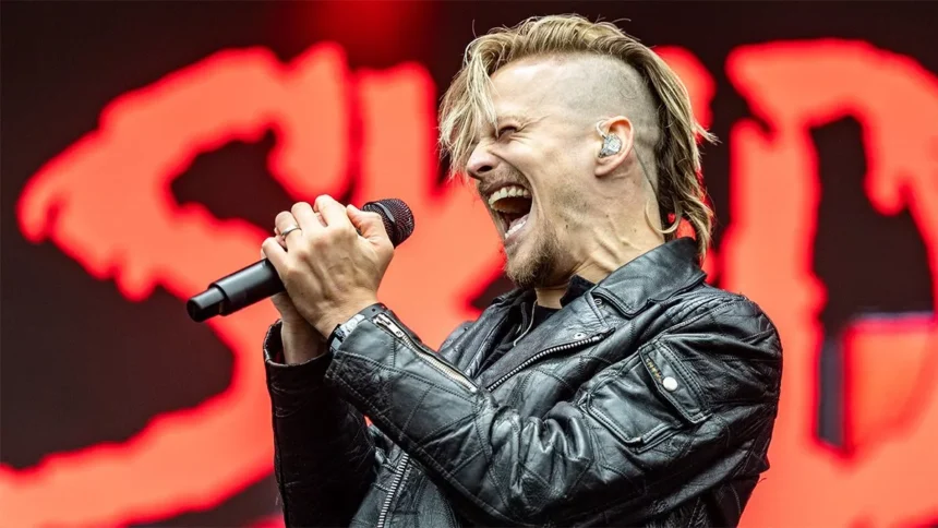 Erik Grönwall anuncia saída do Skid Row