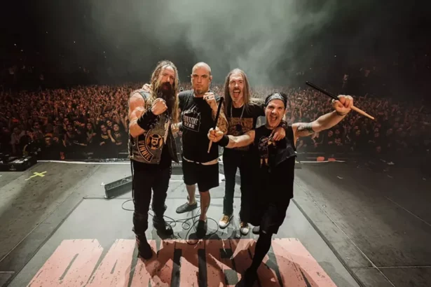 "Não é tributo", diz Rex Brown sobre reunião do Pantera