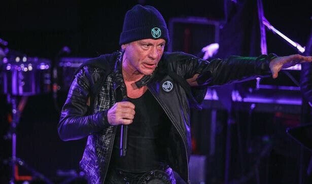 Assista show de Bruce Dickinson no Whisky a Go Go