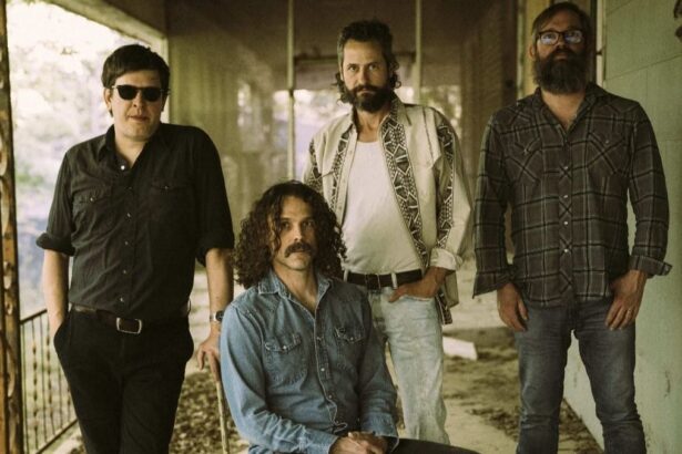 Lord Buffalo compartilha single de novo álbum