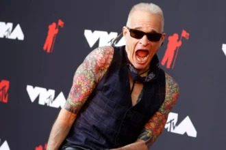 Ouça Scoth and Sofa, a nova de David Lee Roth