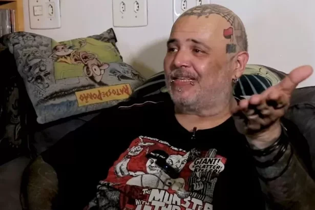 Foto: João Gordo do Ratos de Porão para entrevista do canal Uol no Youtube