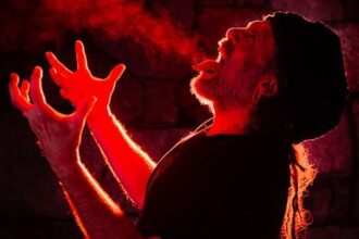 Nova do Six Feet Under