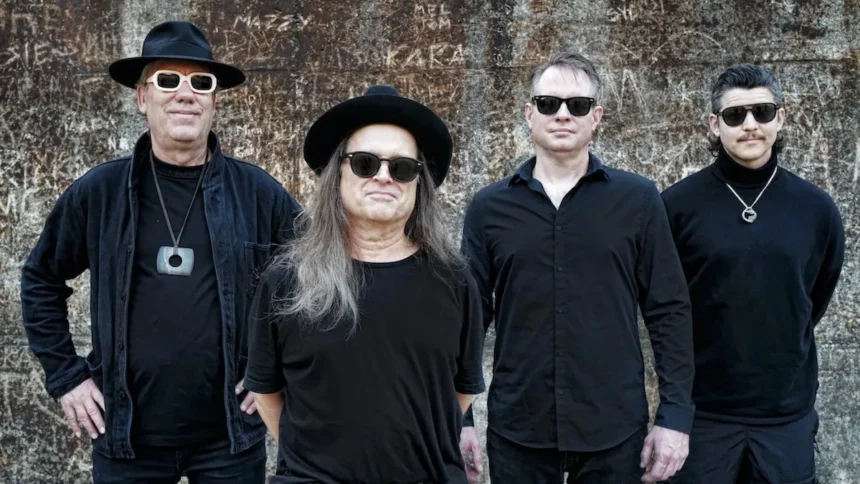 Violent Femmes tocará dois primeiros discos na íntegra em turnê pelos EUA