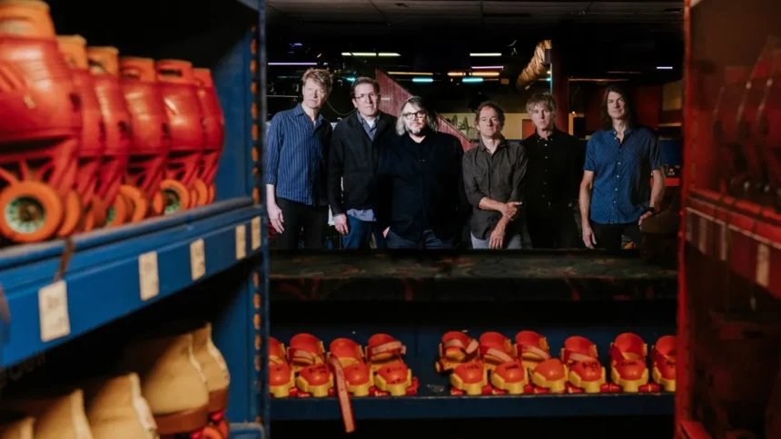 Wilco anuncia novo EP, Hot Sun Cool Shroud