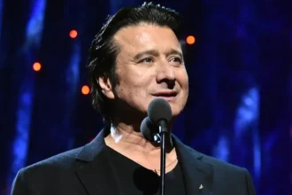 Steve Perry assina com nova gravadora