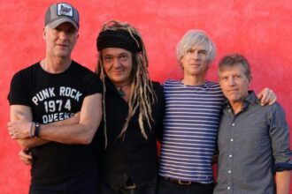 Foto: Nada Surf. Crédito: Paloma Bomé.