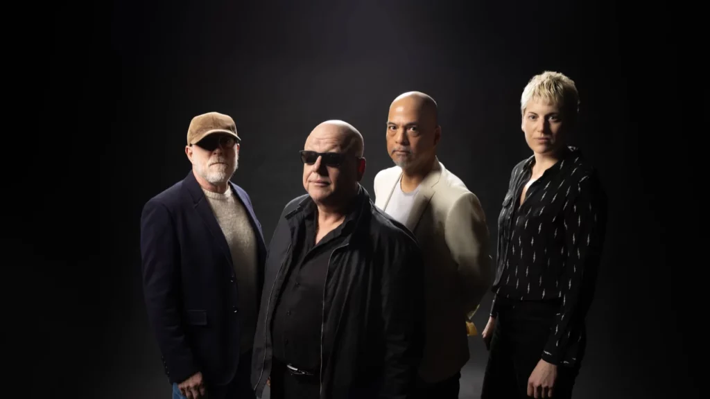Pixies divulgam primeiro single com nova baixista