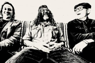 Foto: Brant Bjork Trio. Crédito: Divulgação.