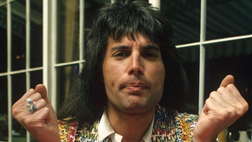 Foto: Freddie Mercury. Crédito: Neal Preaston.