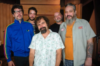 Foto: Estranhos Românticos. Crédito: Ana Paula Moniz.