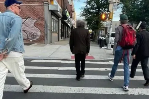 Foto: Stephen Malkmus, Matt Sweeney, Jim White, and Emmett Kelly.