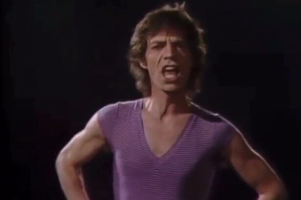 Foto: Mick Jagger. Crédito: vídeo Start Me Up.