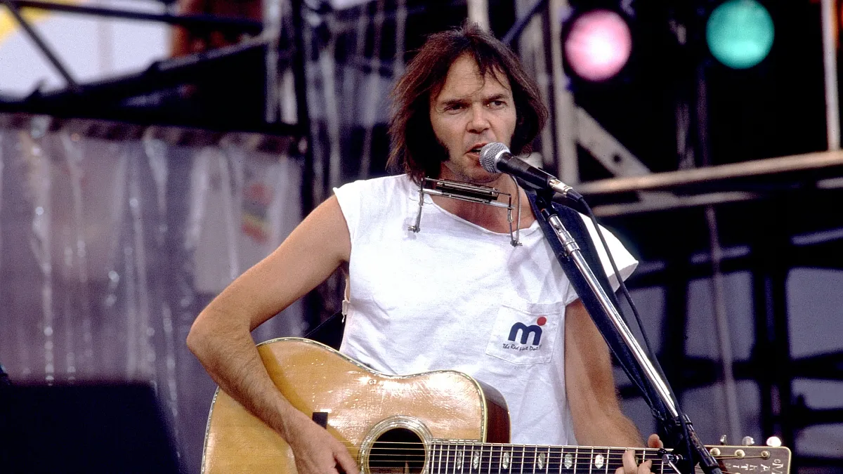 Neil Young Archives Vol. III: 28 horas de música e filmes raros