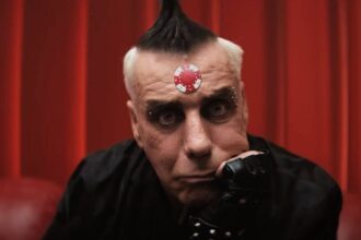 Foto: Till Lindemann. Capturado do Youtube.
