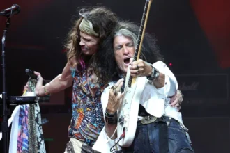 Aerosmith no último concerto. Crédito: Kevin Mazur.