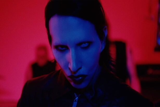 Foto: Marilyn Manson. Crédito: Captado do Youtube.
