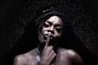 Foto: Choklate. Crédito: Capturado do clipe de Sweet Moon de Moby.