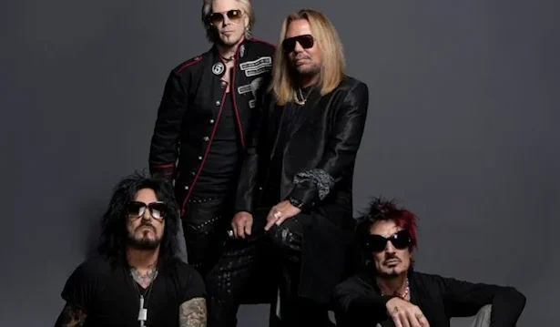 Foto: Mötley Crüe. Crédito: Ross Halfin.