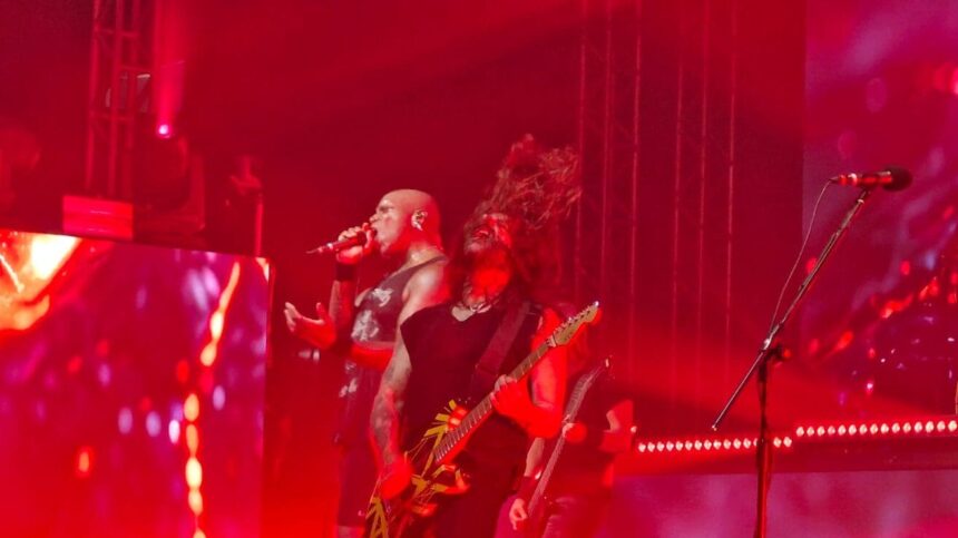 Foto: Sepultura ao vivo em Santo André, 9 de agosto de 2024. Crédito: Maurício Silva.