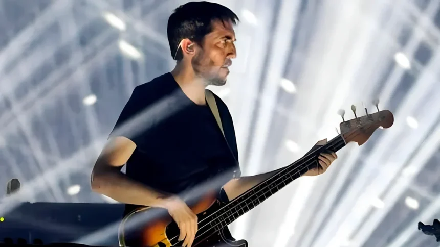 Foto: Colin Greenwood, baixista do Radiohead. Crédito: Alamy.