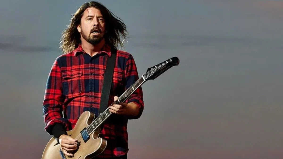 A música que Dave Grohl escreveu inspirado em seu Beatle favorito