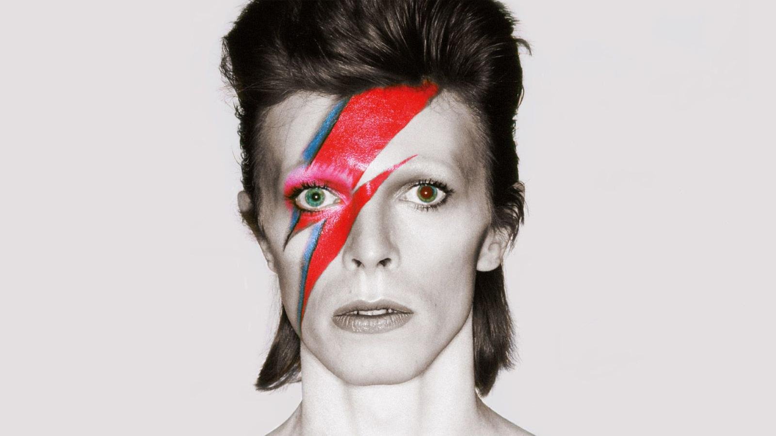 Uma jornada pela história de David Bowie, o camaleão do rock