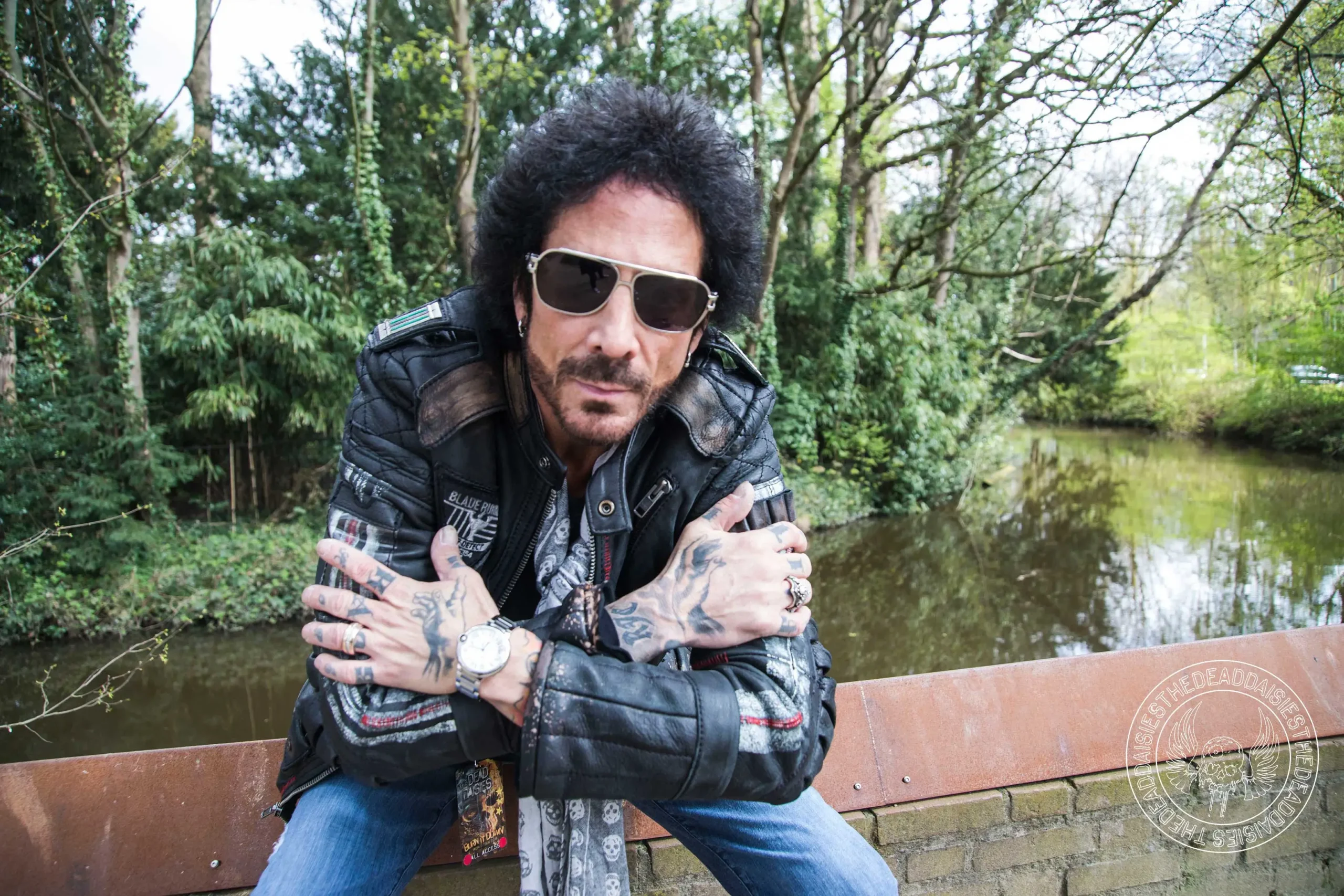 Deen Castronovo defende Arnel Pineda após críticas por apresentação no Rock in Rio