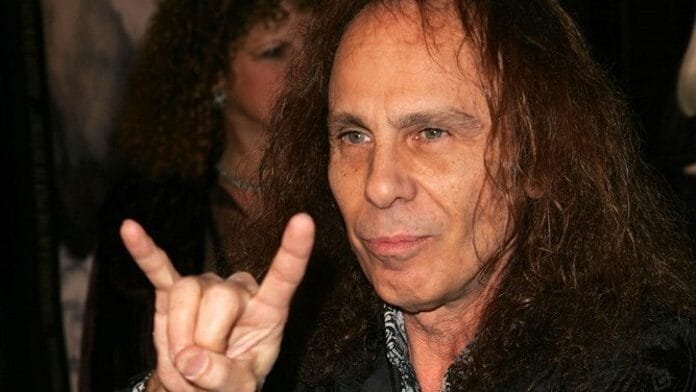 Como Ronnie James Dio transformou o legado do Black Sabbath