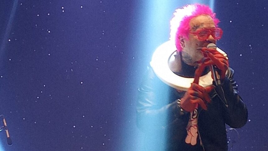 Foto: Edu K, Defalla no KTrock. Crédito: Jano Campos.