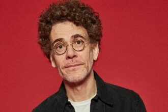 Foto: Nando Reis. Crédito: Lorena Dini.