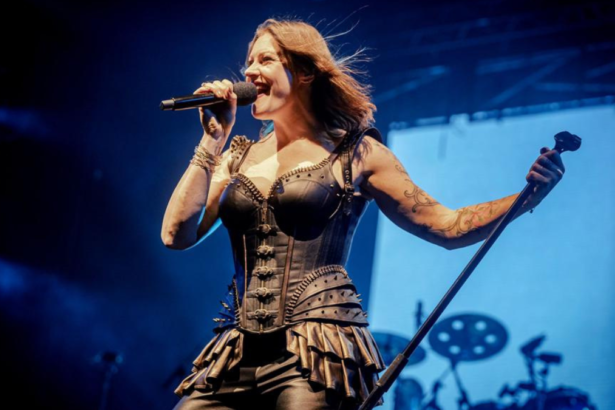 Floor Jansen, do Nightwish. Crédito: Reprodução/Facebook