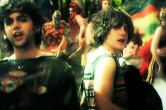 Foto: MGMT. Crédito: Clipe Eletric Feel.