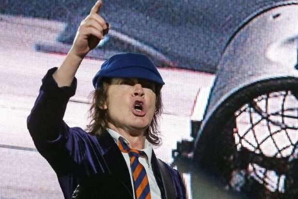 Angus Young - Divulgação