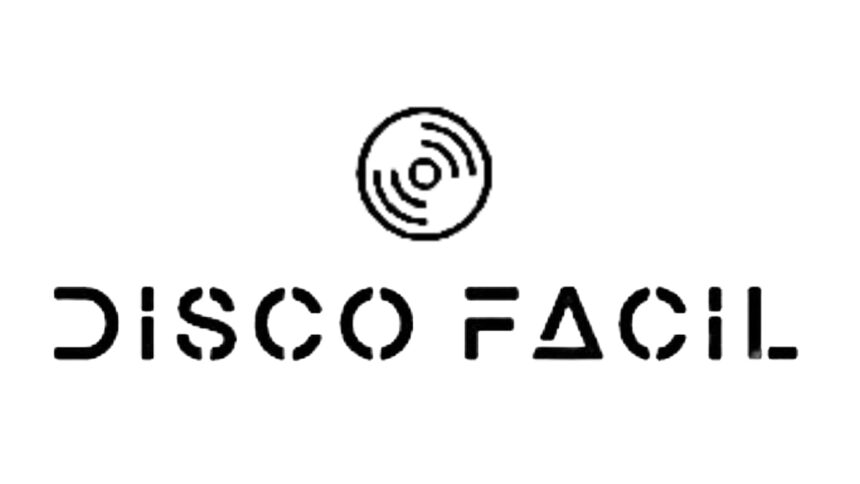 Logo: Disco Fácil.