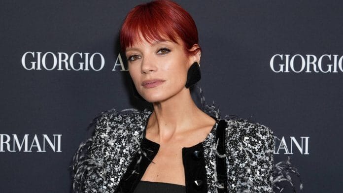 Lily Allen em 17 de outubro de 2024 em Nova York, Nova York. Foto de John Nacion/WWD via Getty Images