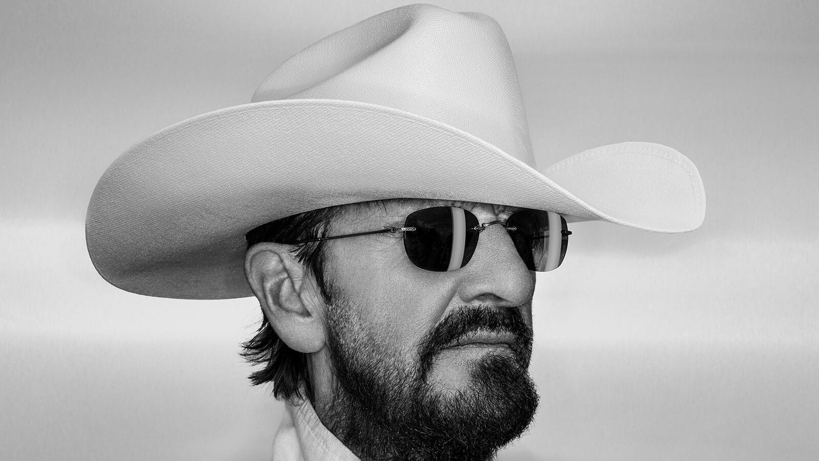 Ringo Starr anuncia novo álbum country Look Up, com lançamento em janeiro de 2025