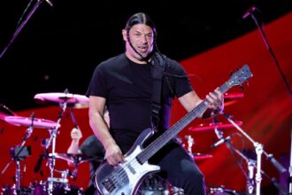 Foto: Robert Trujillo. Crédito: Theo Wargo.