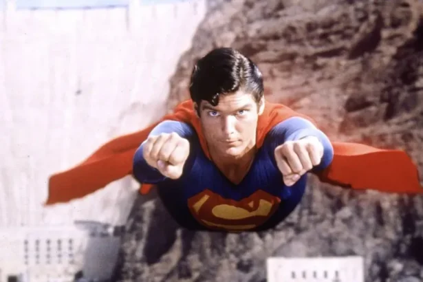 Christopher Reeve em Superman (Warner Bros.)