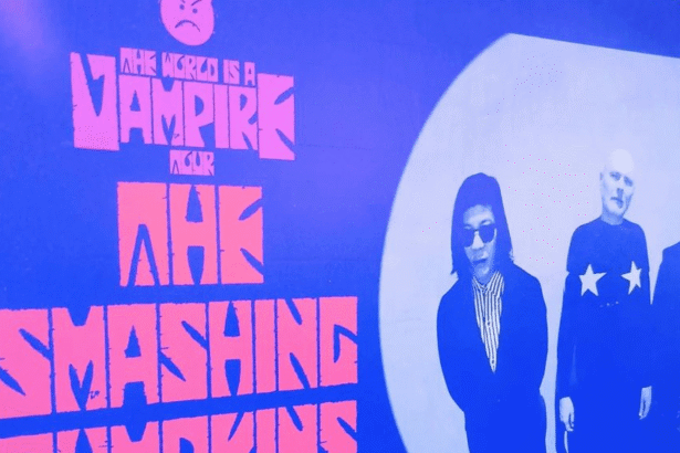 Foto: Banner do show Samshing Pumpkins no Espaço Unimed São Paulo.