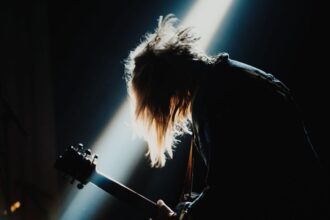 Foto: Indie Rock. Crédito: Gerada por I.A.